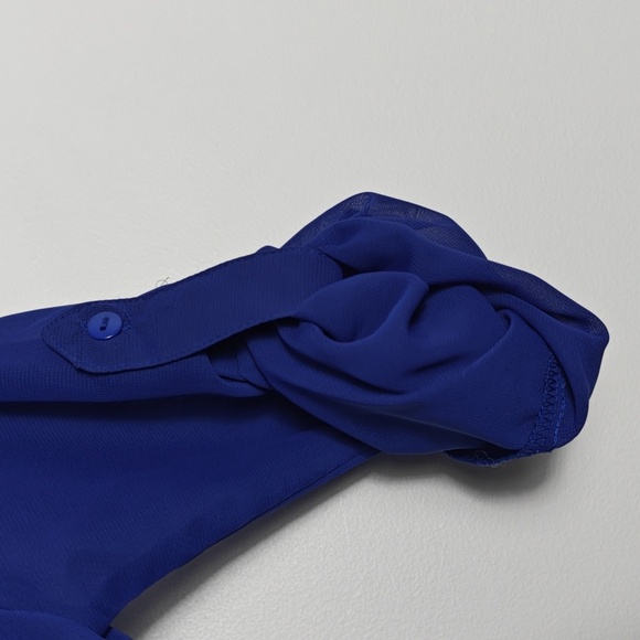 TOSKA Sheer Blue Long Sleeve Studded Collar Button Up Size Small - Picture 7 of 16